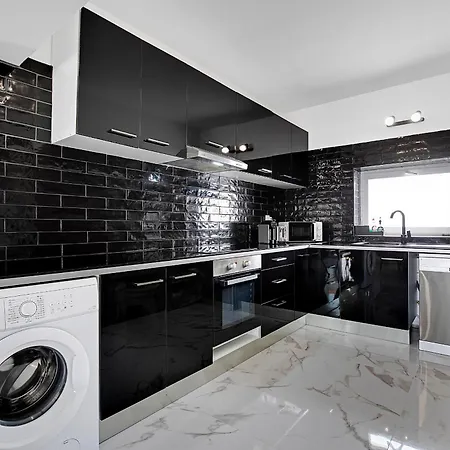 #266 Luxury Spacious & Premium Αλμπουφέιρα